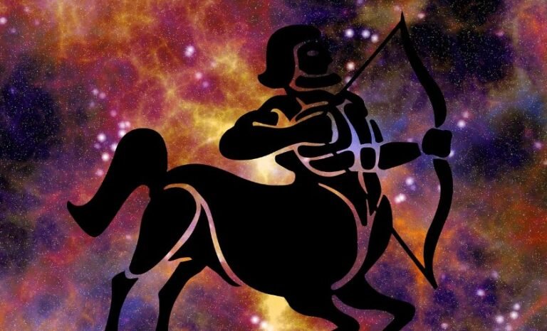 શોપિંગ પાછળ ખૂબ ખર્ચ કરે છે આ રાશિની છોકરીઓ, જાણો તમારો થાય છે સમાવેશ.